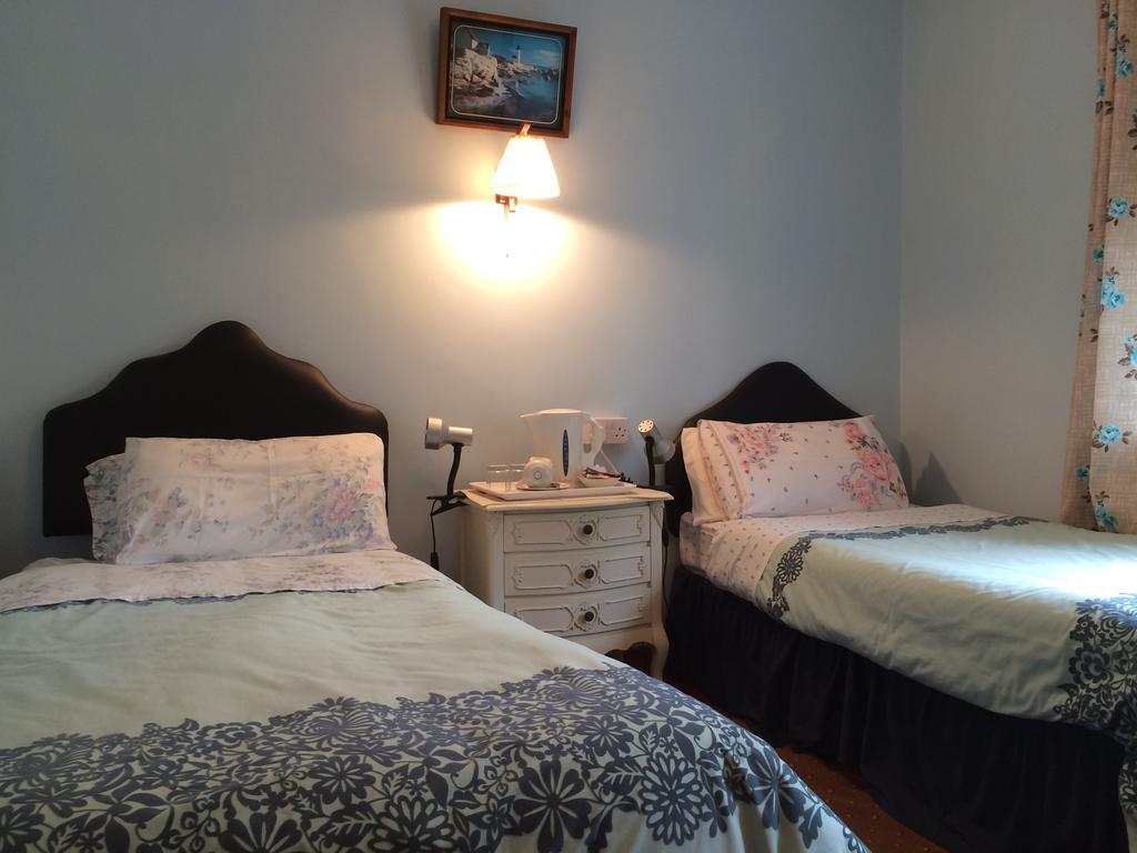 Palm Grove B&B 卡舍尔 外观 照片