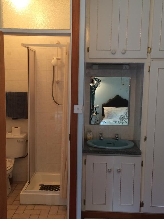 Palm Grove B&B 卡舍尔 外观 照片